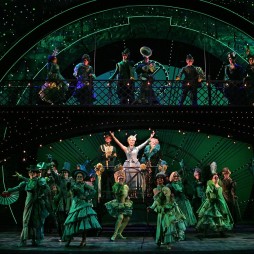 16-tour-wicked-company-02